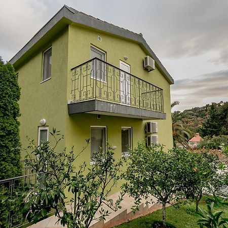 Palm Point Apartment Petrovac Екстериор снимка