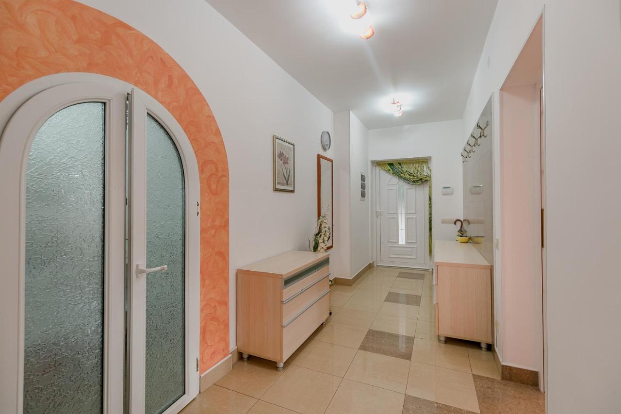 Palm Point Apartment Petrovac Екстериор снимка