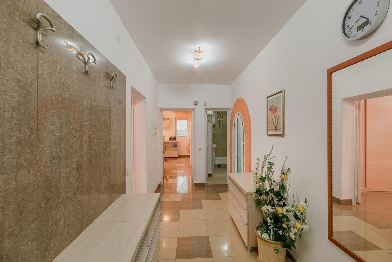 Palm Point Apartment Petrovac Екстериор снимка