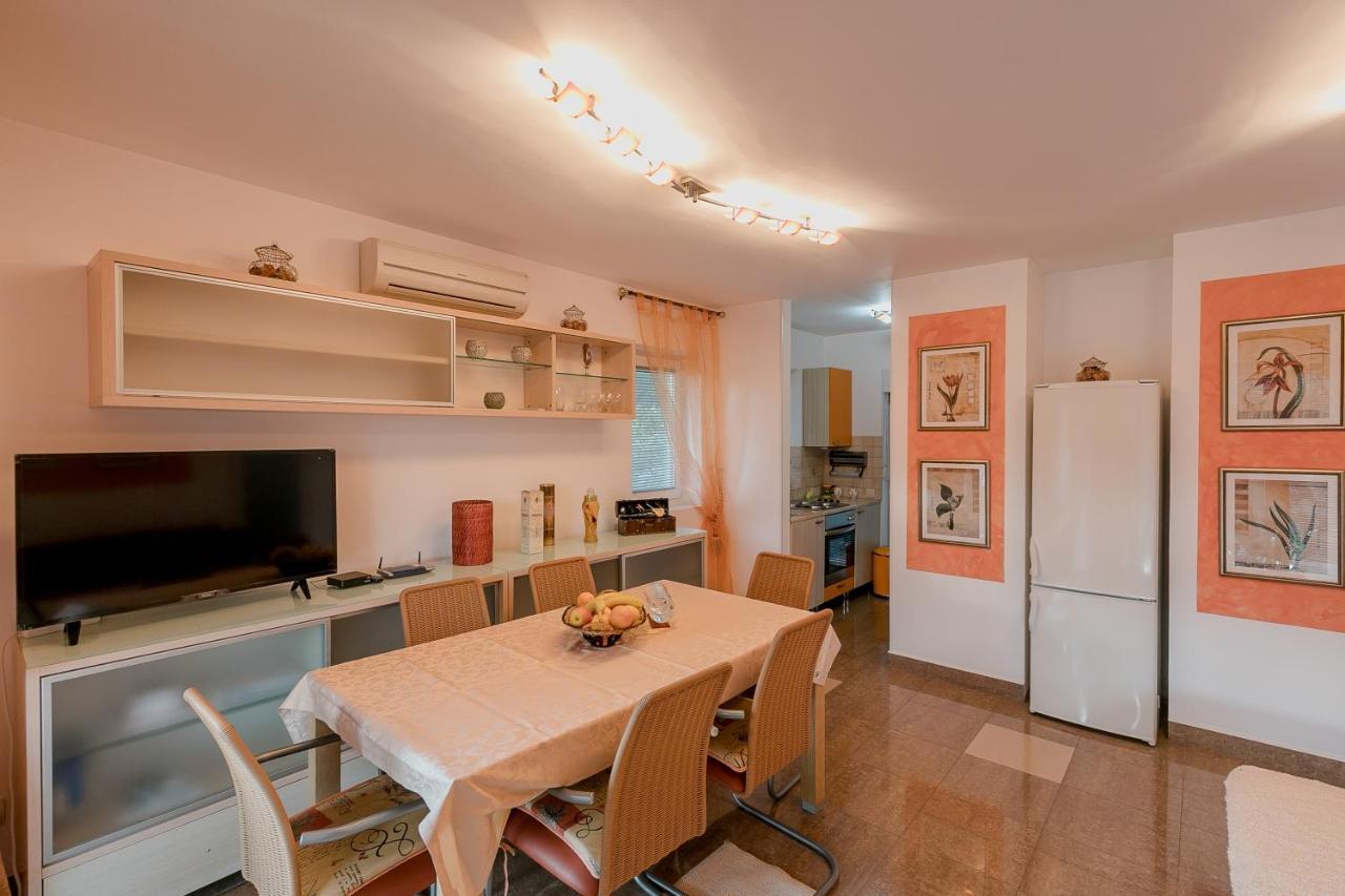 Palm Point Apartment Petrovac Екстериор снимка
